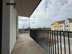 Pronájem bytu 1+kk, Dobřany, 38 m2