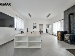 Prodej skladu, Buřenice, 2100 m2