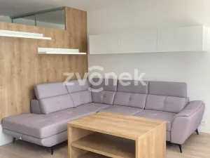Pronájem bytu 3+1, Zlín, Budovatelská, 69 m2