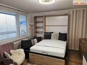 Pronájem bytu 1+kk, Praha - Troja, Svídnická, 34 m2