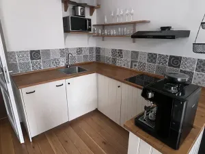 Pronájem bytu 2+kk, Praha - Bubeneč, Korunovační, 36 m2