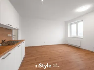 Pronájem bytu 1+kk, Uherské Hradiště, Zahrádky, 37 m2