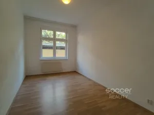 Pronájem bytu 2+kk, Praha - Žižkov, Jeseniova, 48 m2