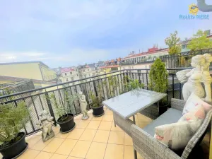 Pronájem bytu 3+kk, Praha - Smíchov, Zborovská, 94 m2