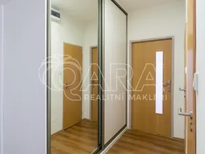 Prodej bytu 2+1, Praha - Malešice, Káranská, 52 m2