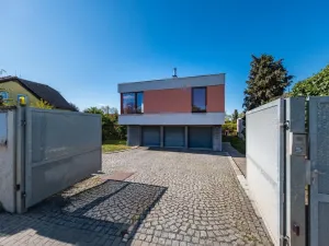Prodej bytu 3+kk, Praha - Štěrboholy, Ústřední, 76 m2