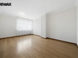 Prodej rodinného domu, Jesenice - Zdiměřice, Sýkorová, 363 m2