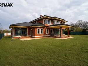 Prodej rodinného domu, Jesenice - Zdiměřice, Sýkorová, 363 m2