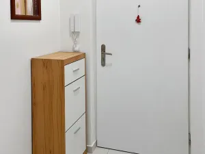 Pronájem bytu 1+kk, Praha - Libeň, Lihovarská, 25 m2