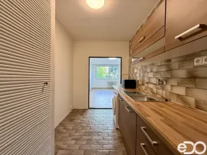 Pronájem bytu 3+kk, Praha, Metodějova, 63 m2