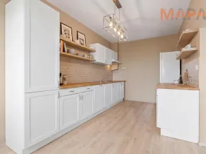 Prodej bytu 3+1, Praha - Prosek, Prosecká, 69 m2