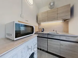 Prodej bytu 1+1, Praha - Háje, Matúškova, 30 m2