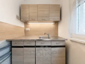 Prodej bytu 1+1, Praha - Háje, Matúškova, 30 m2
