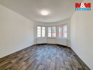 Pronájem bytu 4+1, Cheb, Májová, 121 m2