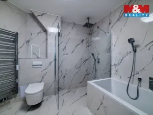 Pronájem bytu 4+1, Cheb, Májová, 121 m2