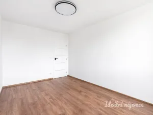 Pronájem bytu 3+1, Praha - Zbraslav, Ke Kamínce, 80 m2