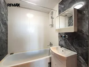 Pronájem bytu 4+kk, Praha - Nusle, Kotorská, 63 m2