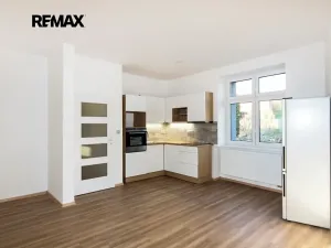 Pronájem bytu 1+kk, Ústí nad Labem, náměstí Prokopa Velikého, 25 m2