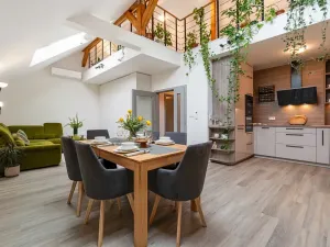 Prodej bytu 1+kk, Praha - Karlín, Peckova, 77 m2