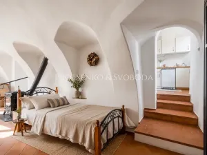 Prodej ubytování, Číměř, 650 m2