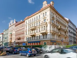 Prodej činžovního domu, Praha - Nové Město, Tyršova, 655 m2