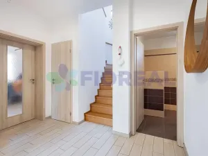 Prodej rodinného domu, Strančice, V Zátiší, 202 m2