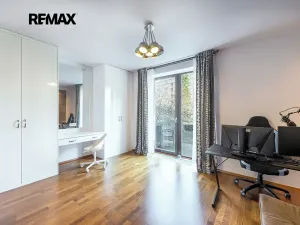 Pronájem bytu 3+kk, Praha - Žižkov, Ke kapslovně, 107 m2