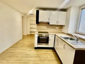 Prodej bytu 2+1, Brno - Komárov, Slunná, 59 m2