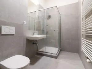 Pronájem bytu 2+1, Praha - Karlín, Sokolovská, 75 m2