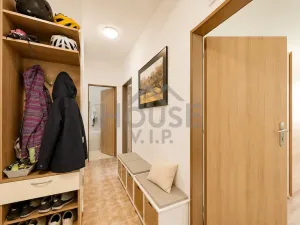 Prodej bytu 2+kk, Praha - Čakovice, Marty Krásové, 56 m2