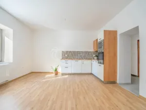 Pronájem bytu 2+kk, Úpice, 3. května, 44 m2