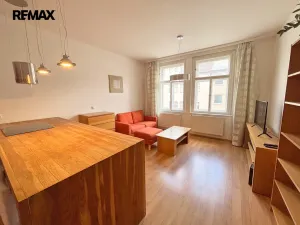 Pronájem bytu 2+kk, Praha - Vinohrady, U Kanálky, 60 m2