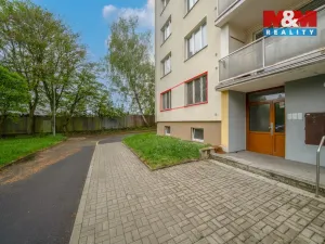 Prodej bytu 3+1, Karlovy Vary - Stará Role, Fibichova, 66 m2