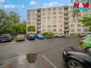 Prodej bytu 3+1, Karlovy Vary - Stará Role, Fibichova, 66 m2