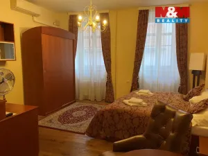 Pronájem bytu 4+kk, Plzeň - Vnitřní Město, Zbrojnická, 110 m2