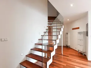 Pronájem bytu 2+kk, Praha - Nové Město, Helmova, 107 m2