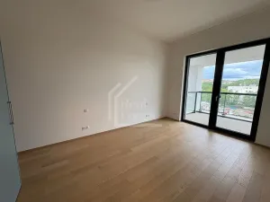 Pronájem bytu 2+kk, Praha - Holešovice, Jankovcova, 69 m2