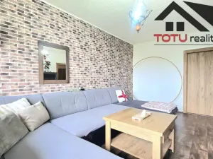 Prodej bytu 4+1, Jaroměř, Na Zavadilce, 66 m2