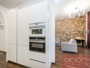 Prodej bytu 2+1, Praha - Staré Město, Křižovnická, 71 m2