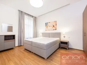 Prodej bytu 2+1, Praha - Staré Město, Křižovnická, 71 m2