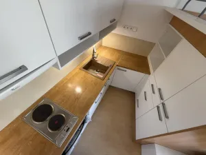 Pronájem bytu 1+kk, Praha - Malešice, Prorektorská, 32 m2