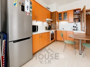 Prodej bytu 1+kk, Praha - Stodůlky, Na Výrovně, 37 m2