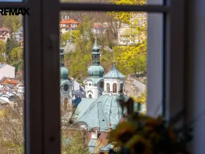 Prodej bytu 2+1, Karlovy Vary, Libušina, 66 m2