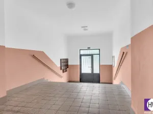 Prodej bytu 3+kk, Praha, Černokostelecká, 61 m2