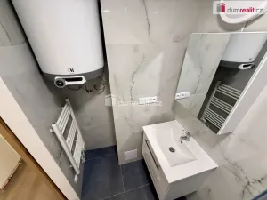 Pronájem bytu 2+1, Praha - Žižkov, Husitská, 58 m2