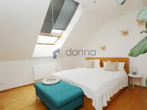 Pronájem bytu 2+kk, Praha, Varšavská, 57 m2