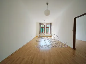 Pronájem bytu 2+1, České Budějovice, 72 m2