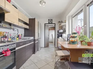 Prodej rodinného domu, Záhorovice, 308 m2