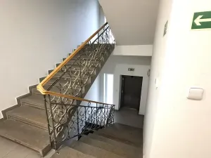 Pronájem bytu 1+kk, Praha - Vysočany, Vysočanské náměstí, 35 m2