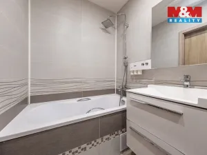 Prodej bytu 3+1, Jirkov, Na Borku, 71 m2